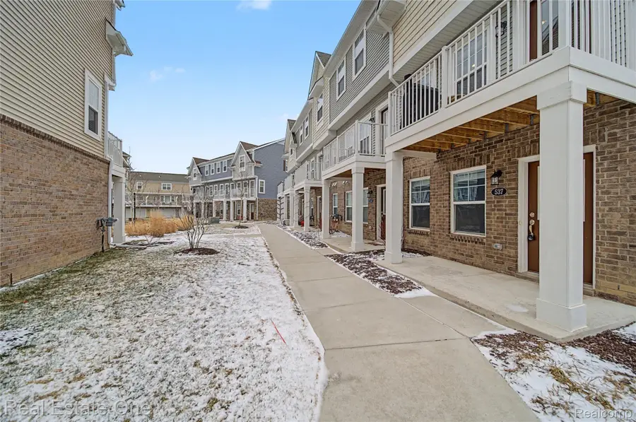 537 Anne Avenue, Brighton, MI 48116 - #2