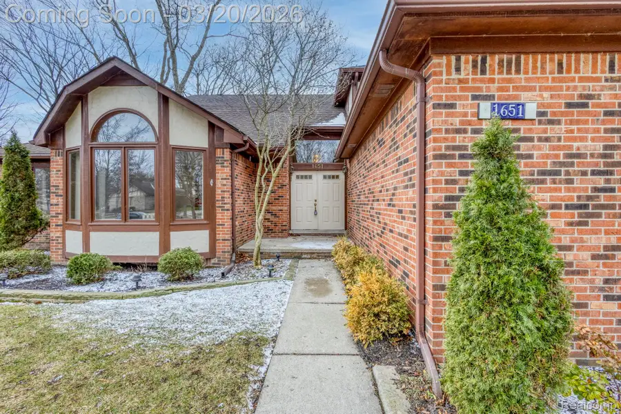 1651 Redbud Drive, Troy, MI 48098 - #3