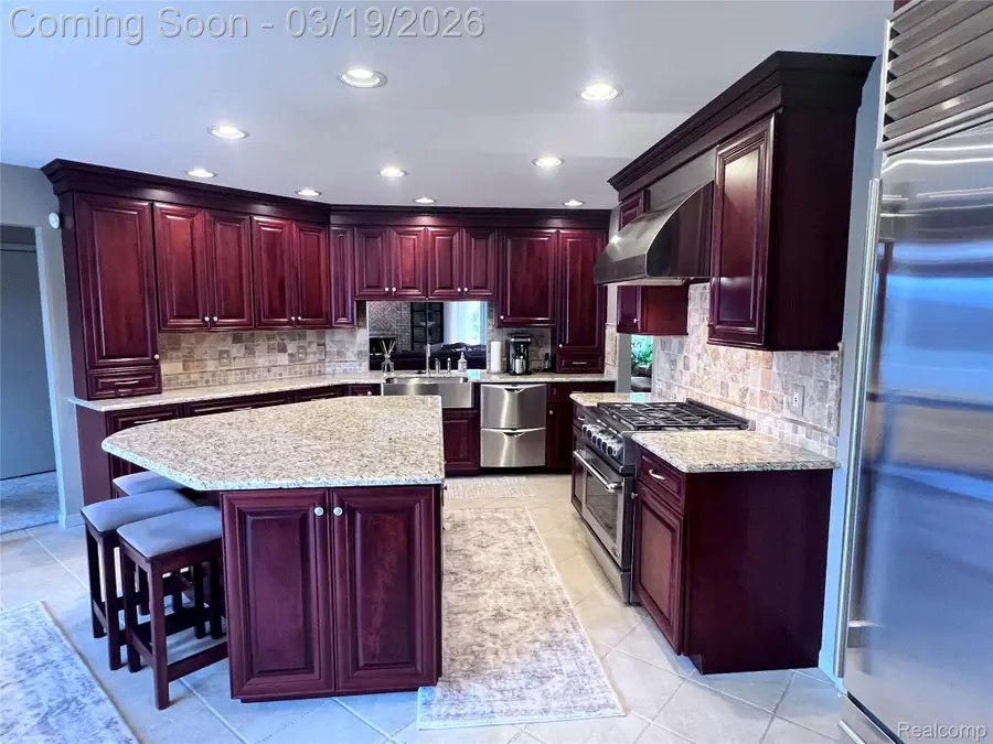 1100 Joshua Drive, Troy, MI 48098 - #2