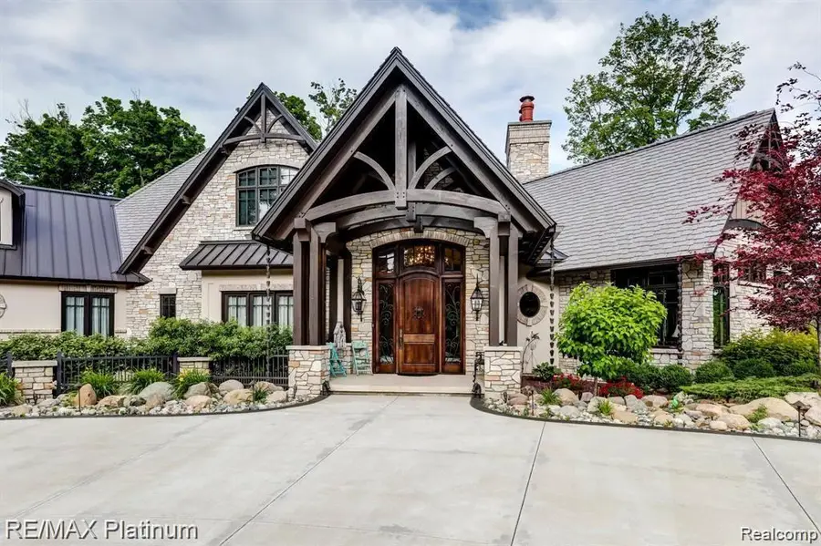 1286 Gray Fox Court, Howell, MI 48843 - #3