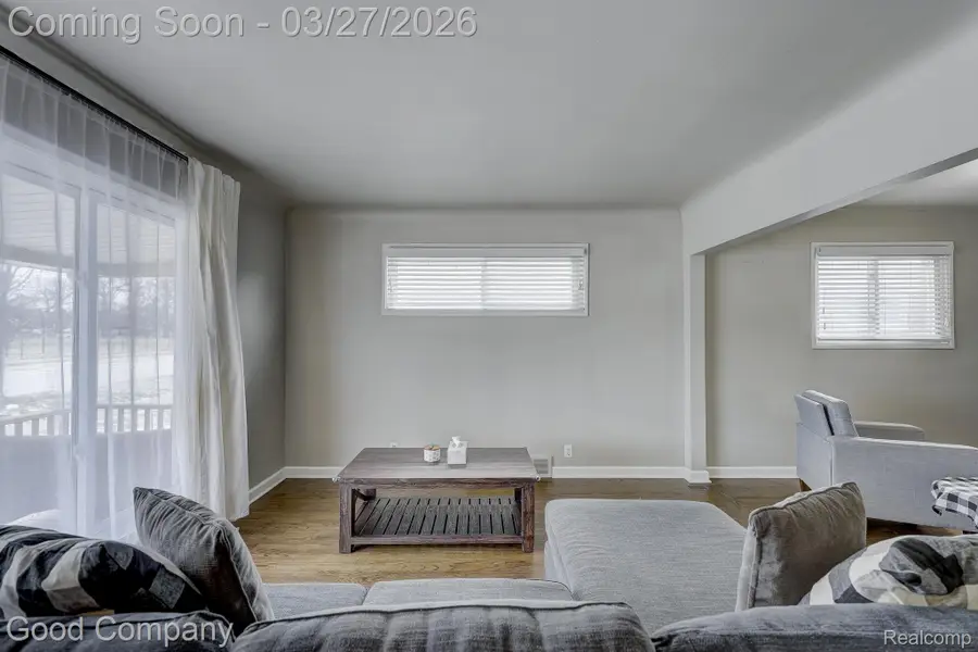 503 W Elmwood Avenue, Clawson, MI 48017 - #3