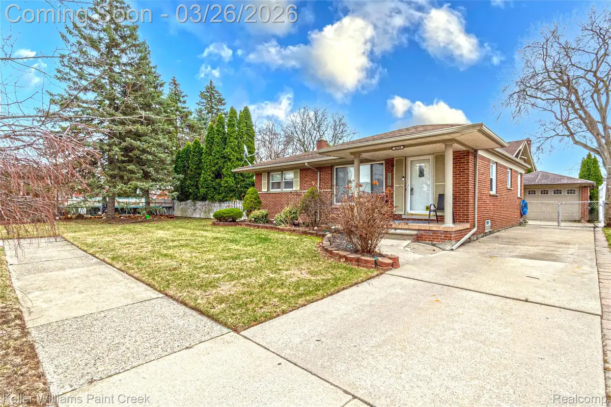 8250 Arnold Street, Dearborn Heights, MI 48127 - #1