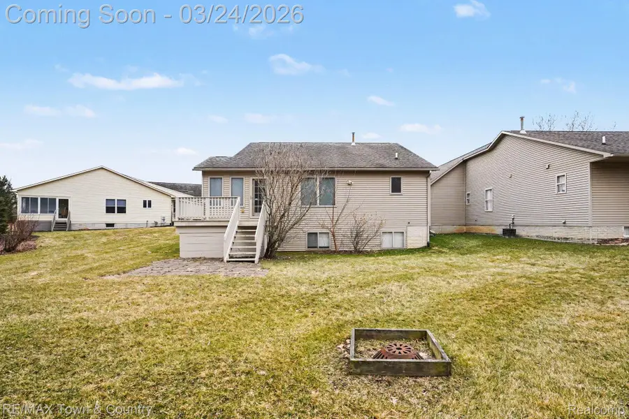 6468 Royal Club Drive, Flushing, MI 48433 - #2