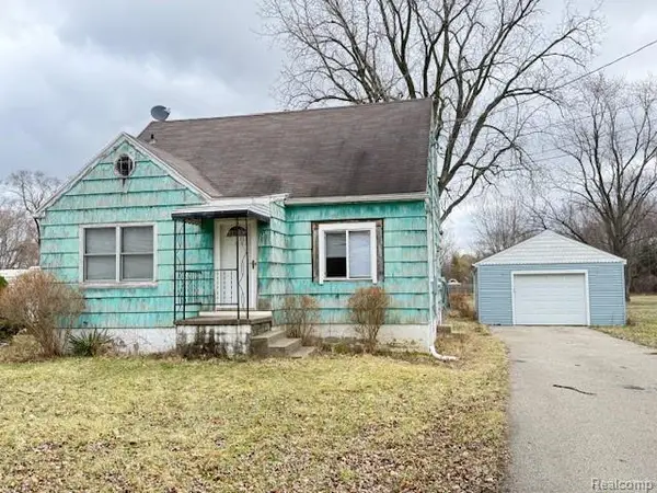 2251 Howe Road, Burton, MI 48519