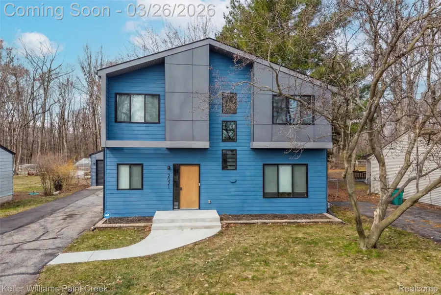 2021 Van Courtland Drive, Troy, MI 48083 - #2