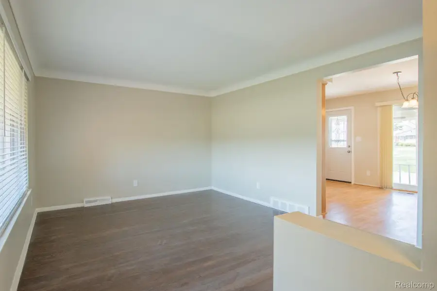 30705 Longfellow Avenue, Madison Heights, MI 48071 - #2