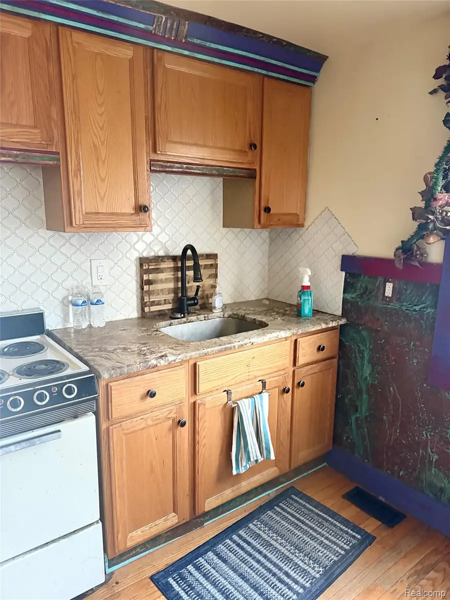 404 Josephine Avenue, Royal Oak, MI 48067 - #2