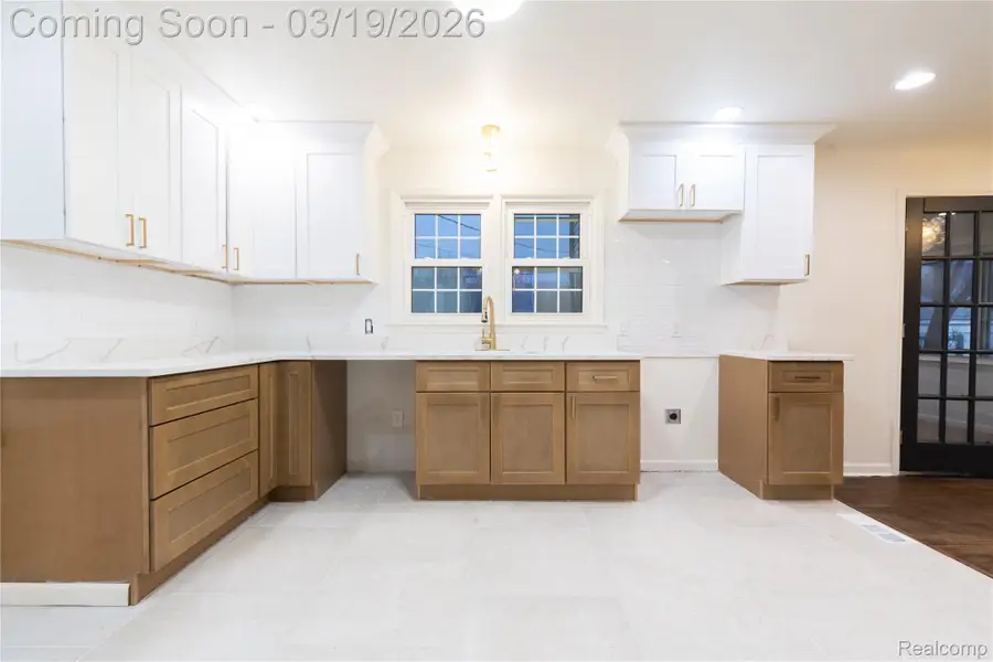 19330 Littlefield Street, Detroit, MI 48235 - #3