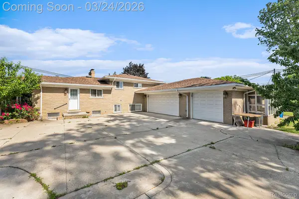 29242 Lorraine Court, Warren, MI 48093