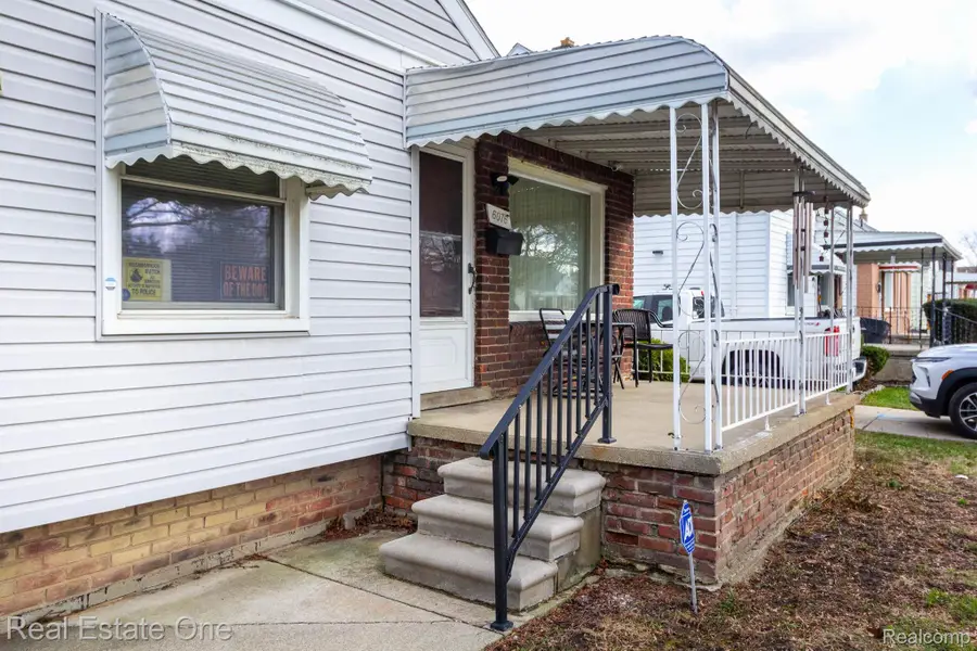 6076 Warwick Street, Detroit, MI 48228 - #3