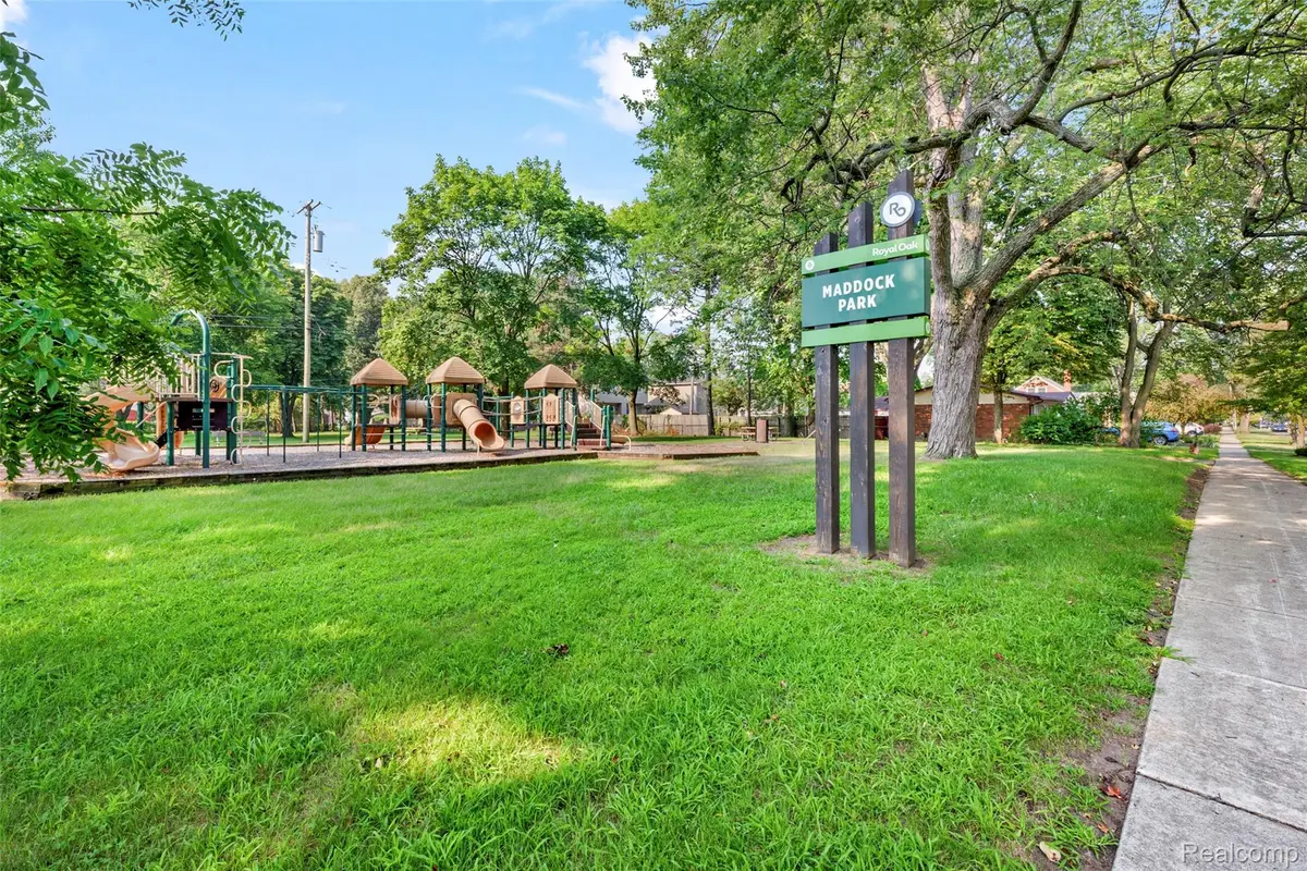 2420 E Lincoln Avenue, Royal Oak, MI 48067 - #1