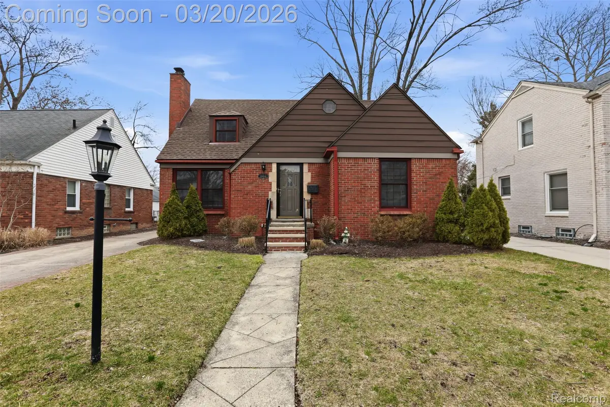 10814 Elgin Avenue, Huntington Woods, MI 48070 - #1