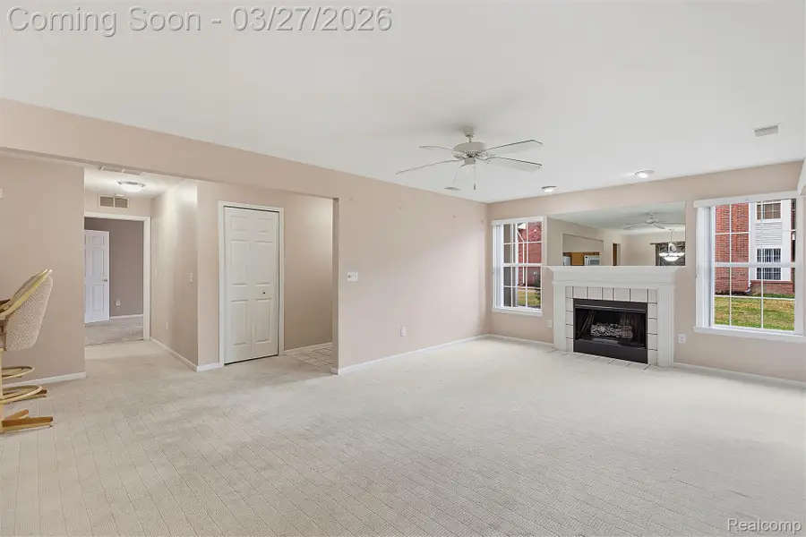 43427 Claremont Drive E, Clinton, MI 48038 - #3