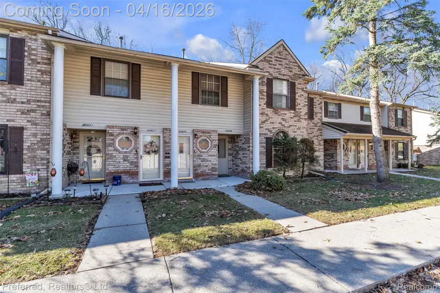 35839 Hunter Avenue, Westland, MI 48185 - #2