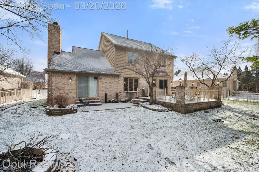 19935 Irving Drive, Livonia, MI 48152 - #2