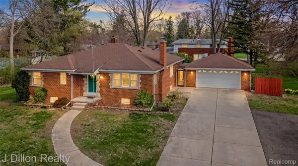 31954 Warren Road, Westland, MI 48185