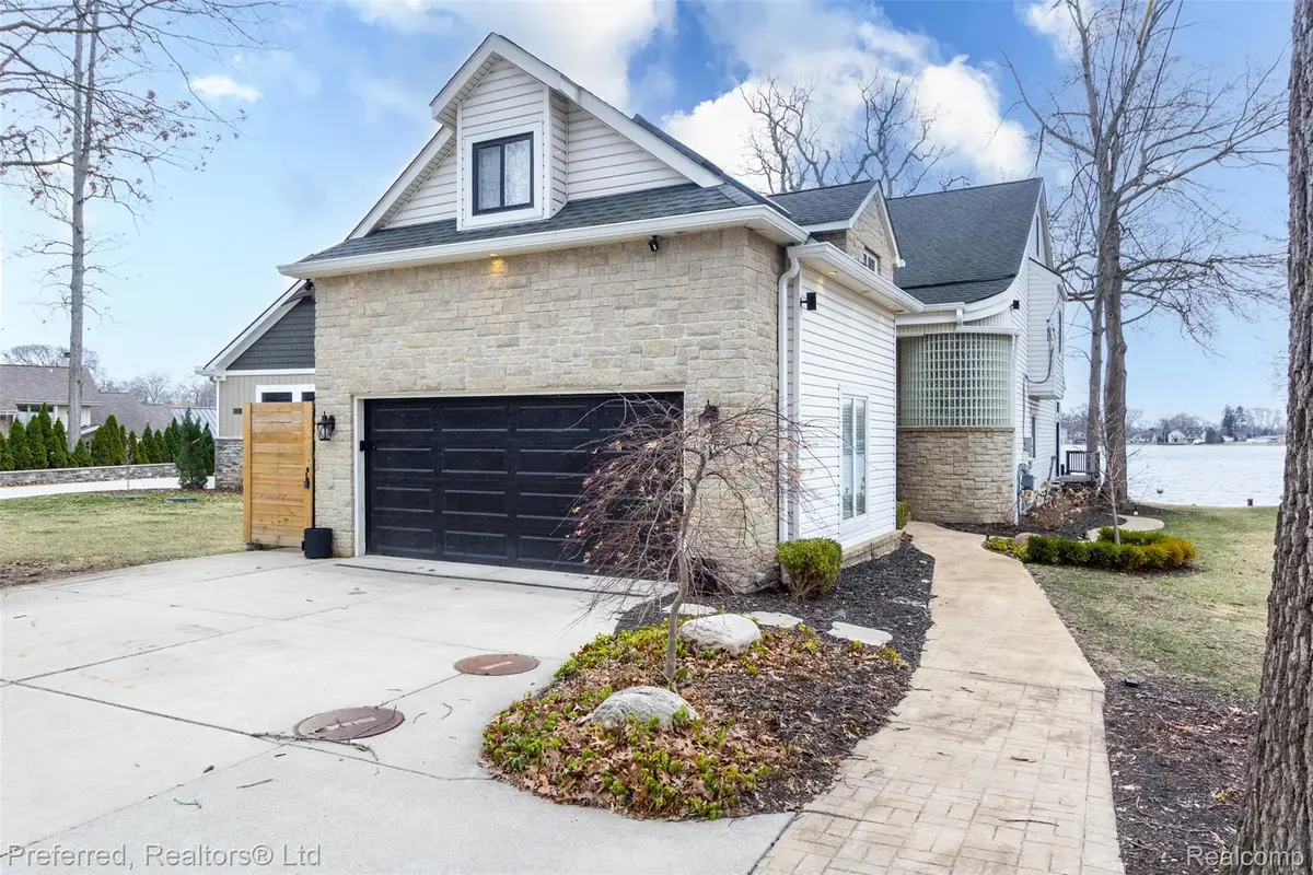 8783 Cooley Beach Drive, White Lake, MI 48386 - #1