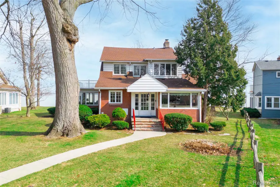 29863 East River Road, Grosse Ile, MI 48138 - #2