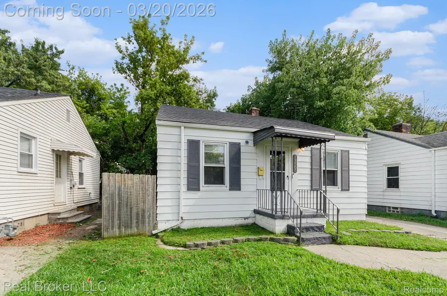 18565 Kenosha Street, Harper Woods, MI 48225 - #3