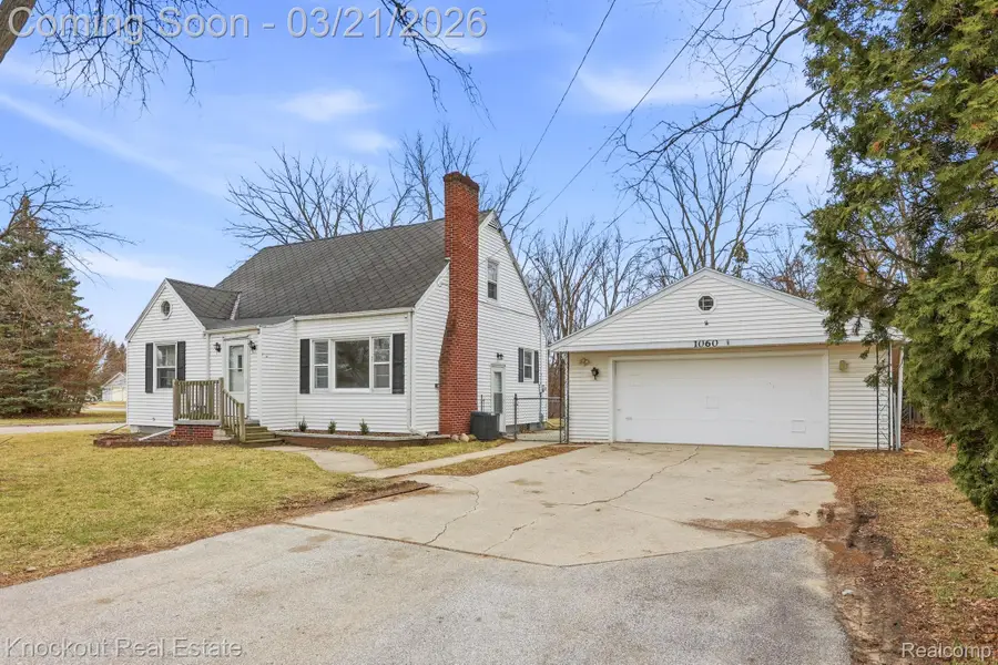 1060 Cross Street, Saginaw, MI 48602 - #3