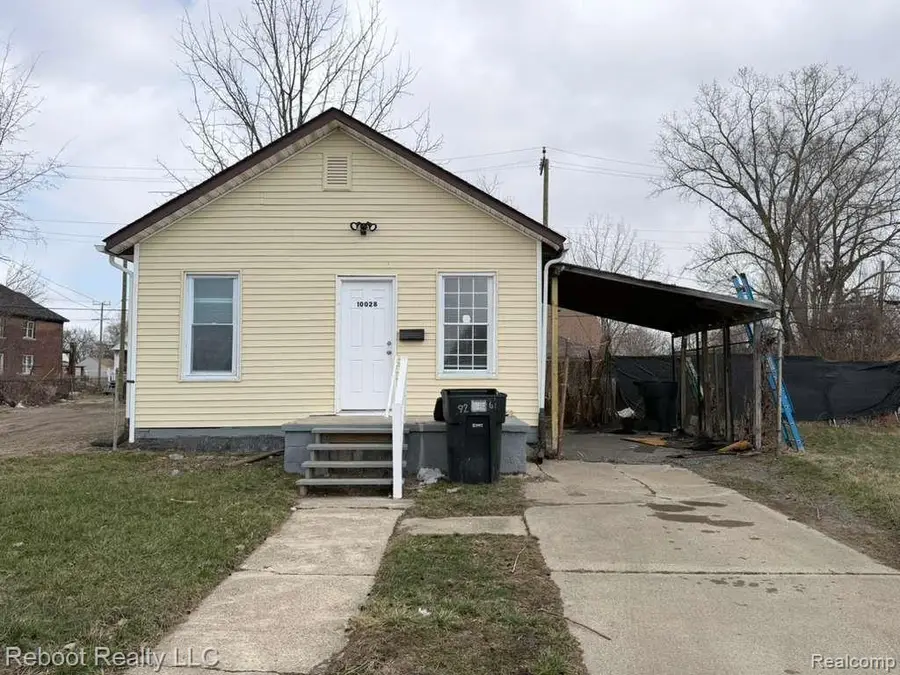 10028 Petoskey Avenue, Detroit, MI 48204 - #2