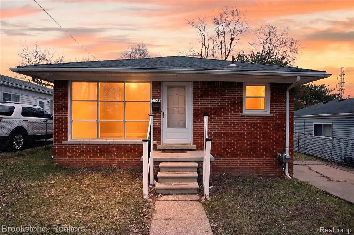 506 Emerson Avenue, Pontiac, MI 48342 - #1