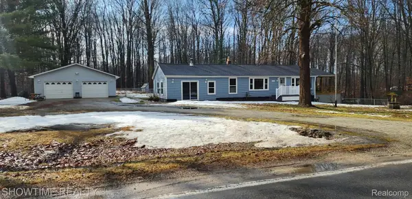 6841 Sparling Road, Kimball, MI 48074