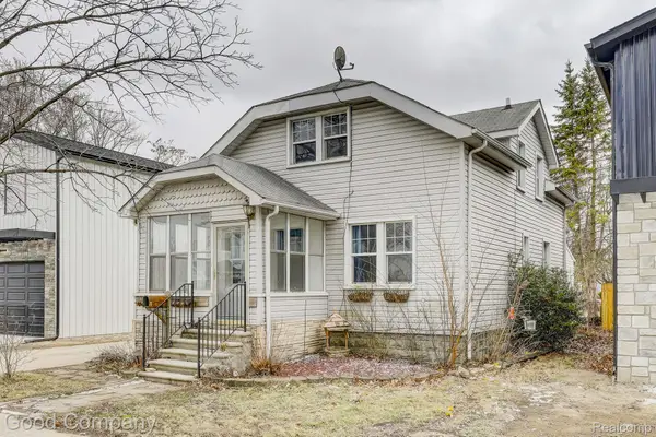 736 E Meyers Avenue, HazelPark, MI 48030