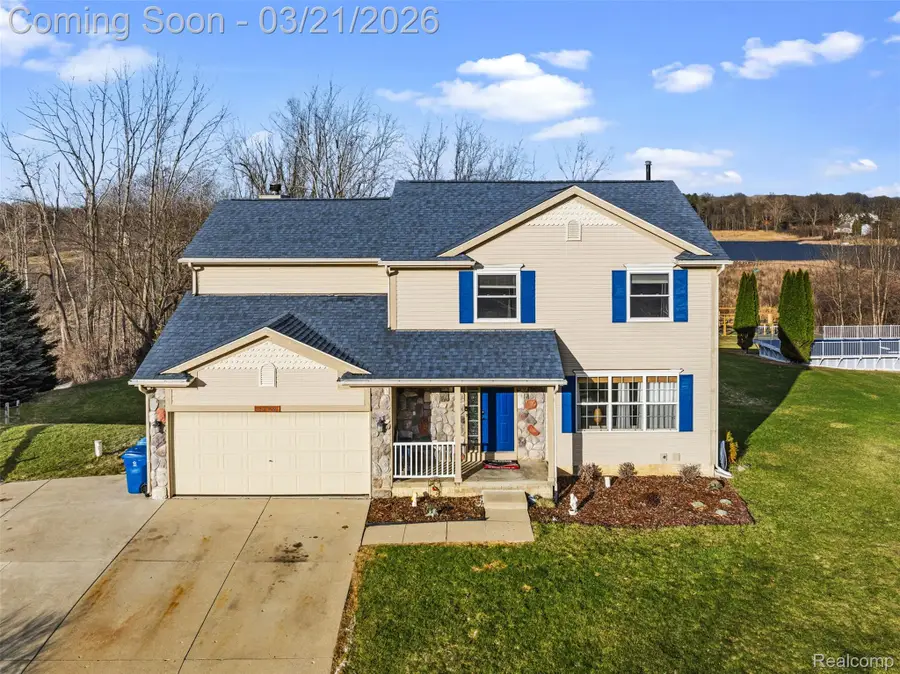 1472 St Lawrence Court, Fenton, MI 48430 - #2