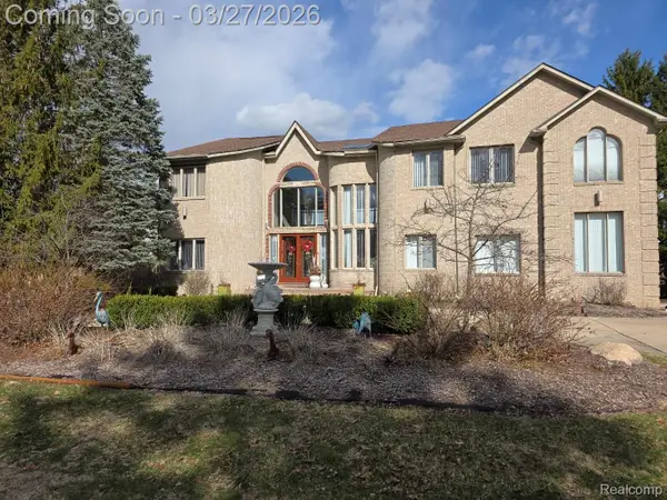 29614 Kenloch Drive, FarmingtonHills, MI 48331