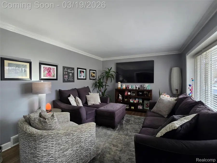 2909 Central Boulevard, Milford, MI 48380 - #2