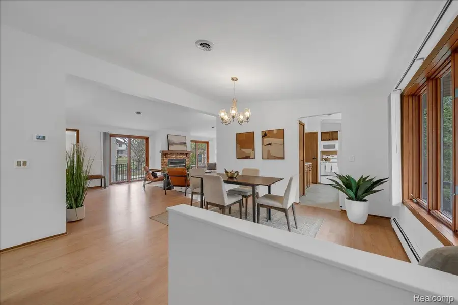 955 Woodlane Drive #9, Rochester Hills, MI 48307 - #3