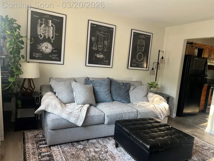 4335 Crestdale Avenue, West Bloomfield, MI 48323 - #2