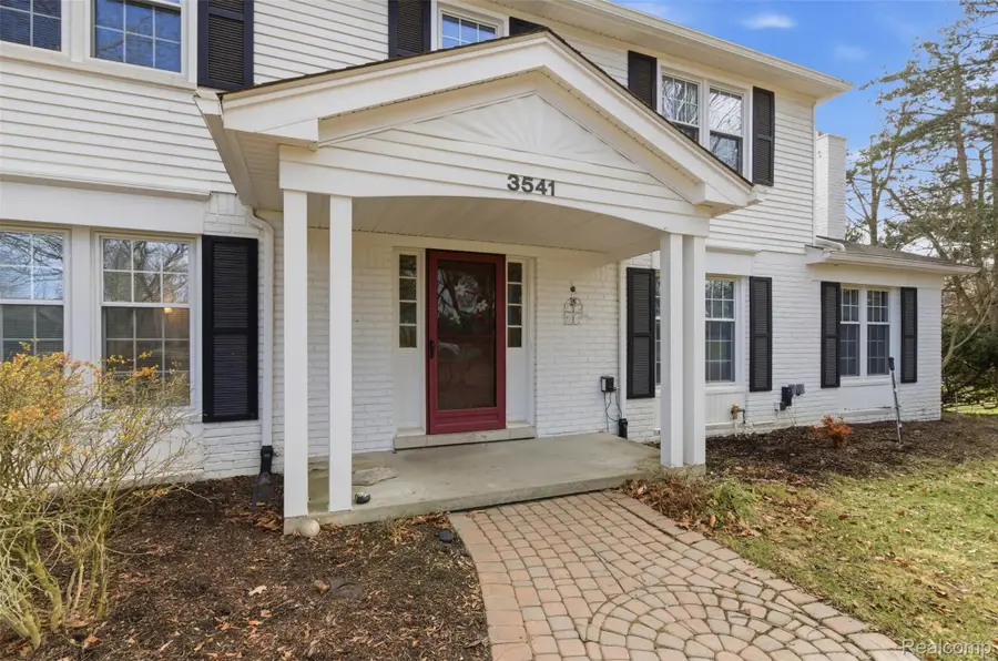 3541 Bradway Boulevard, Bloomfield, MI 48301 - #2