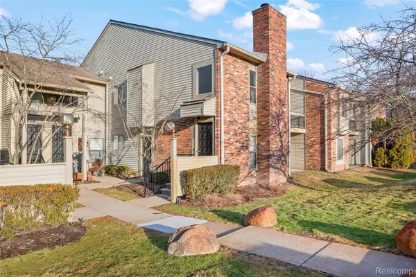 22161 Indian Creek Drive, FarmingtonHills, MI 48335