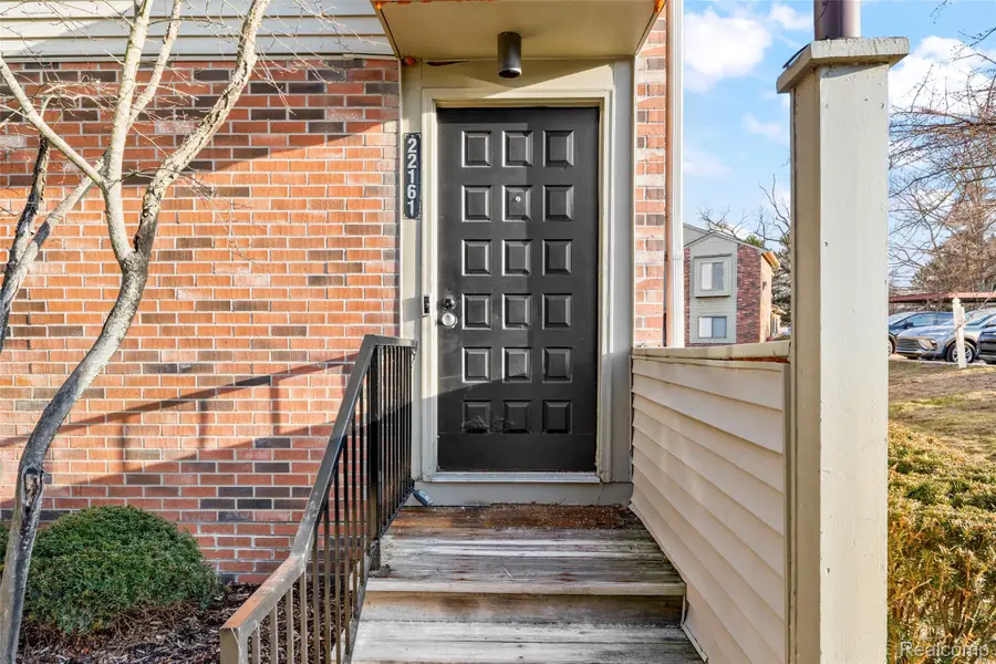 22161 Indian Creek Drive, Farmington Hills, MI 48335 - #2