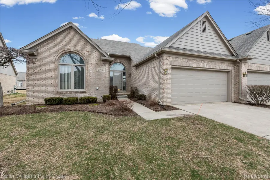 20311 Milford Drive, Macomb, MI 48044 - #2