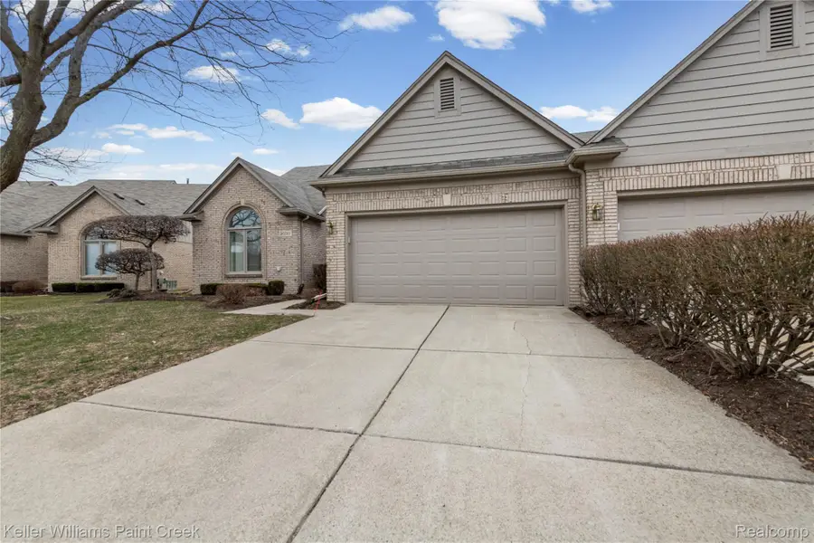 20311 Milford Drive, Macomb, MI 48044 - #3