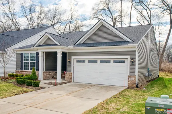 4639 Crestway Drive, Brighton, MI 48116