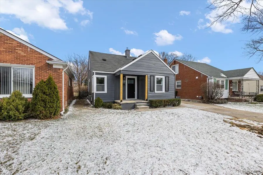 21625 Trombly Street, Saint Clair Shores, MI 48080 - #2