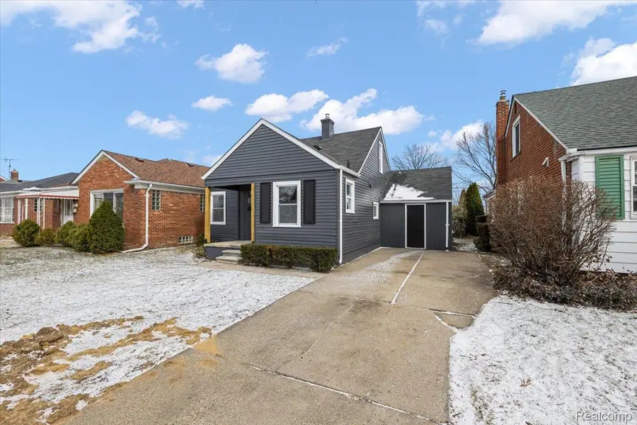 21625 Trombly Street, Saint Clair Shores, MI 48080 - #3