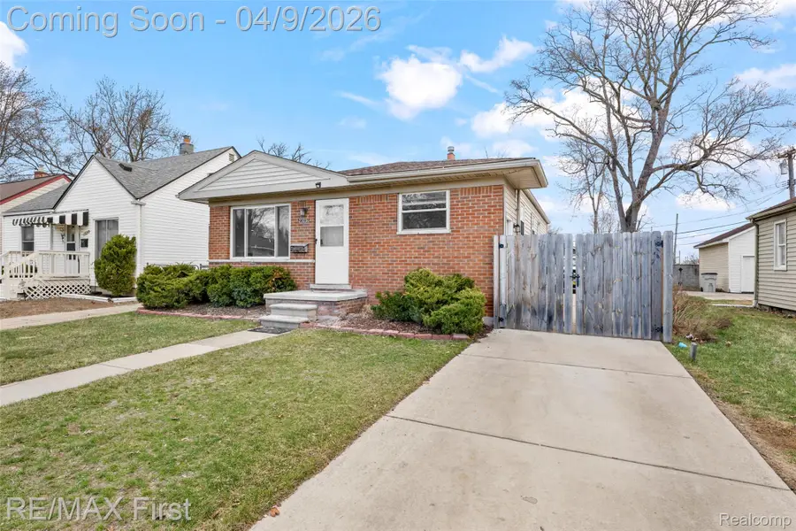 23036 Couzens Avenue, Hazel Park, MI 48030 - #2