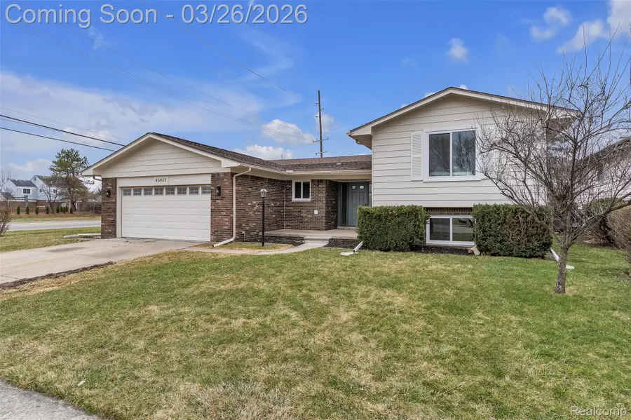 43935 Harsdale Drive, Canton, MI 48187 - #3