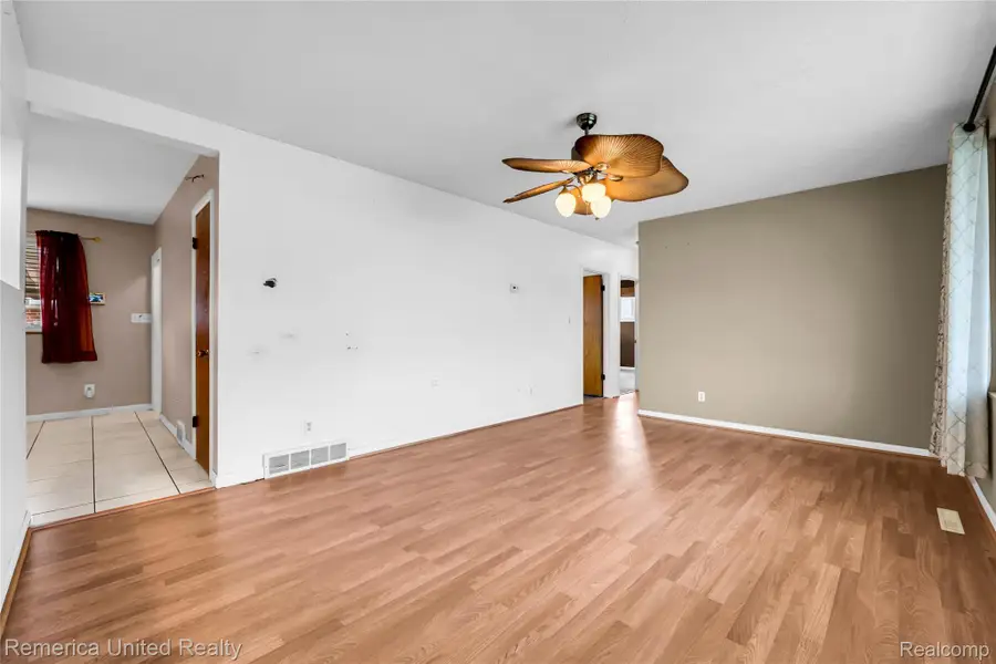 3450 Pershing Street, Wayne, MI 48184 - #2