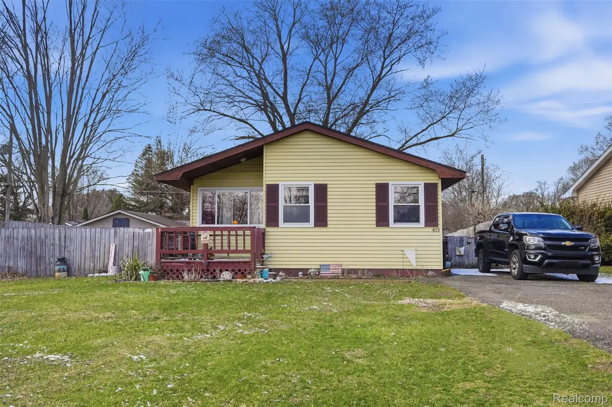 433 Haze, Pinckney, MI 48169 - #1