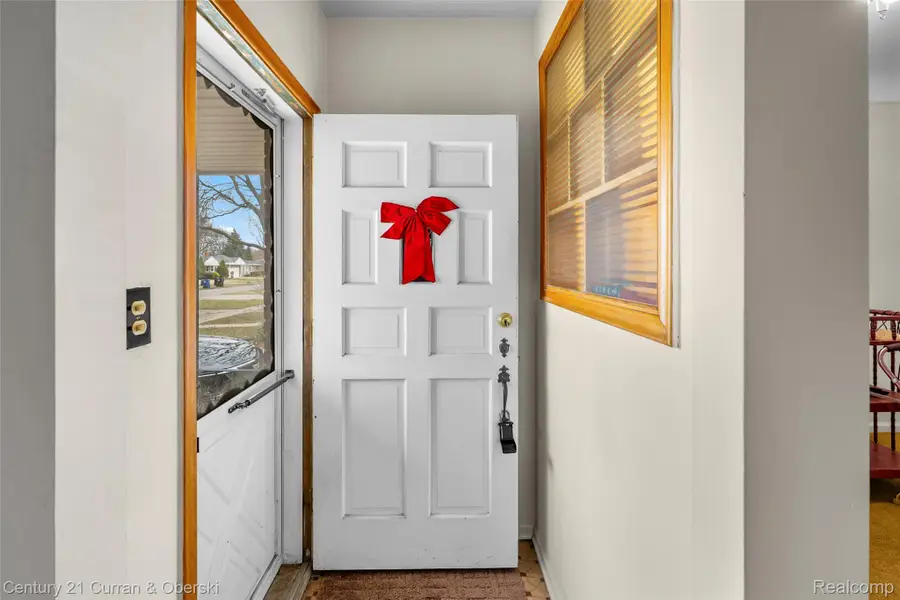 9983 Hemingway, Redford, MI 48239 - #3