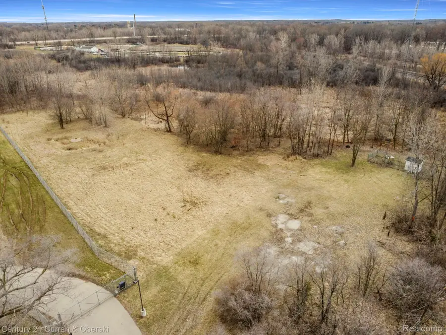 1139 S Dettman Road, Jackson, MI 49203 - #2