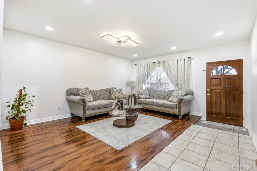 36217 Jeffrey Drive, Sterling Heights, MI 48310 - #3