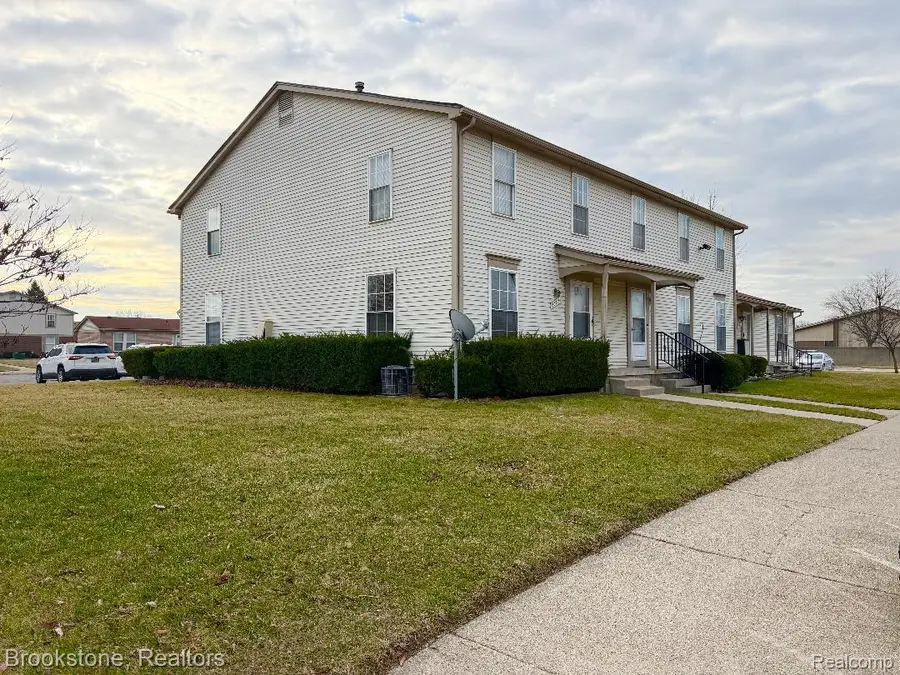 35214 Taffy Drive #66, Sterling Heights, MI 48312 - #2