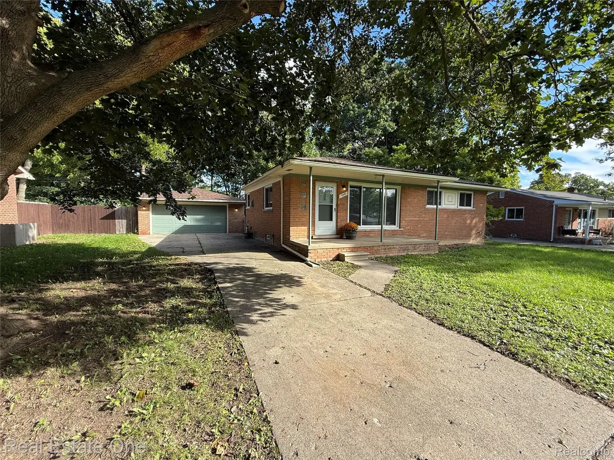 454 Tilmor Drive, Waterford, MI 48328 - #1
